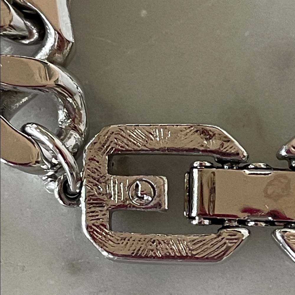GIVENCHY G-Chain Silver Bracelet - Picture 10 of 17